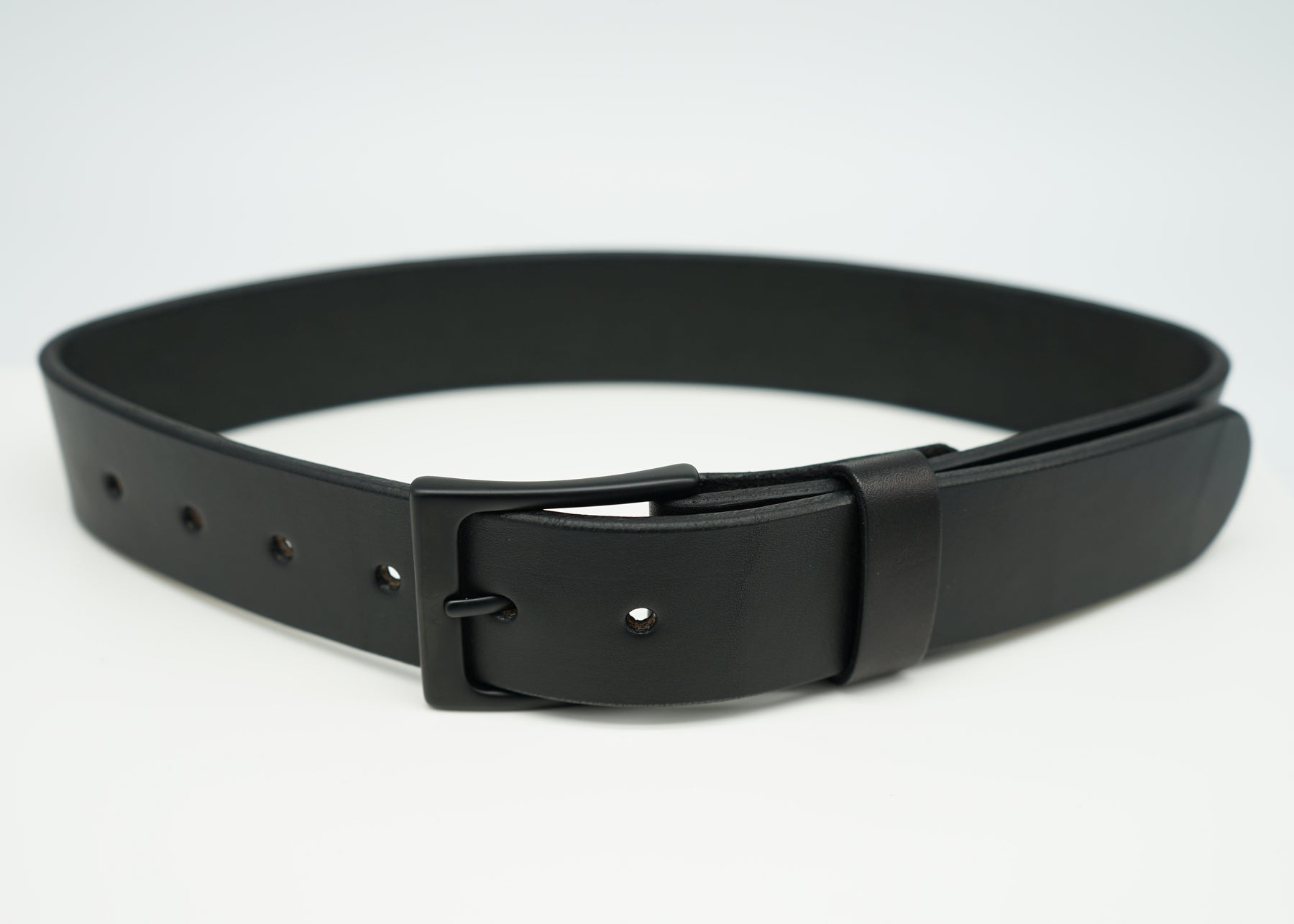 daily-belt-black-darker-mfg-co